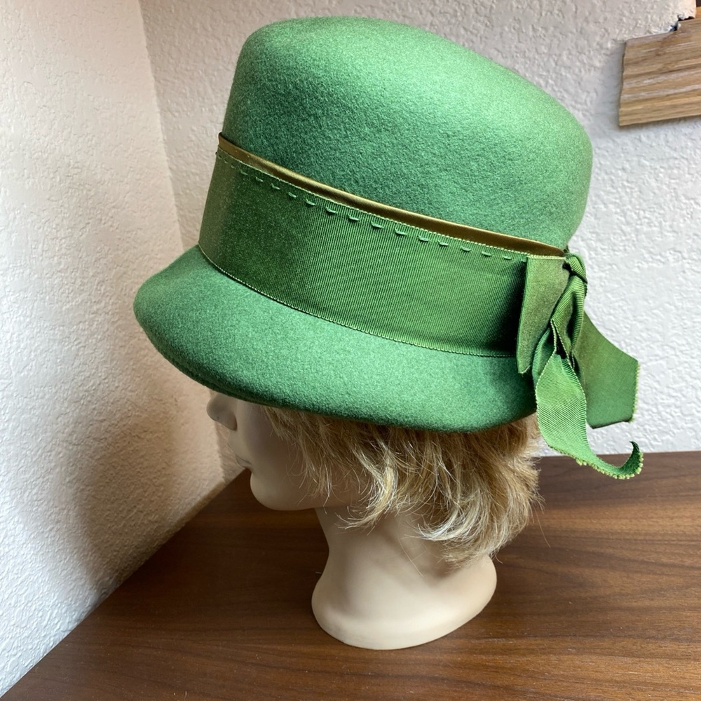 VTG Glamour Felts By Terry Sales Corp. NY Green 100% Wool Ribbon Bow Fedora Hat